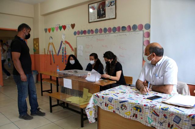 Varto'da muhtarlık seçimi