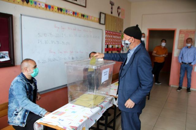 Varto'da muhtarlık seçimi