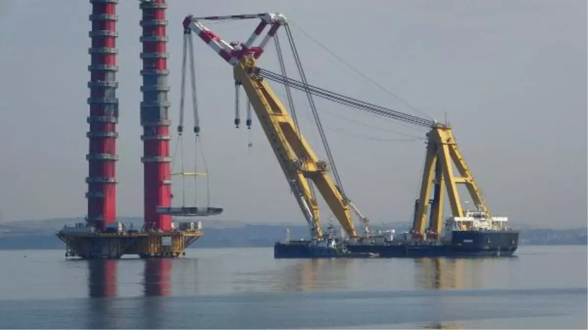 1915 Çanakkale Köprüsü kulesine ilk tabliye bloğu sevkiyatı