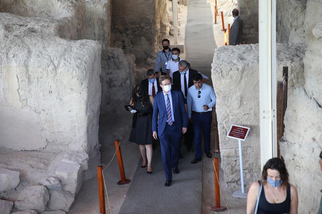 AB Büyükelçisi Nikolaus Meyer-Landrut, Malatya'da Arslantepe Höyüğü'nü ziyaret etti Açıklaması AB Büyükelçisi Nikolaus Meyer-Landrut, Malatya'da Arslantepe Höyüğü'nü ziyaret etti Açıklaması