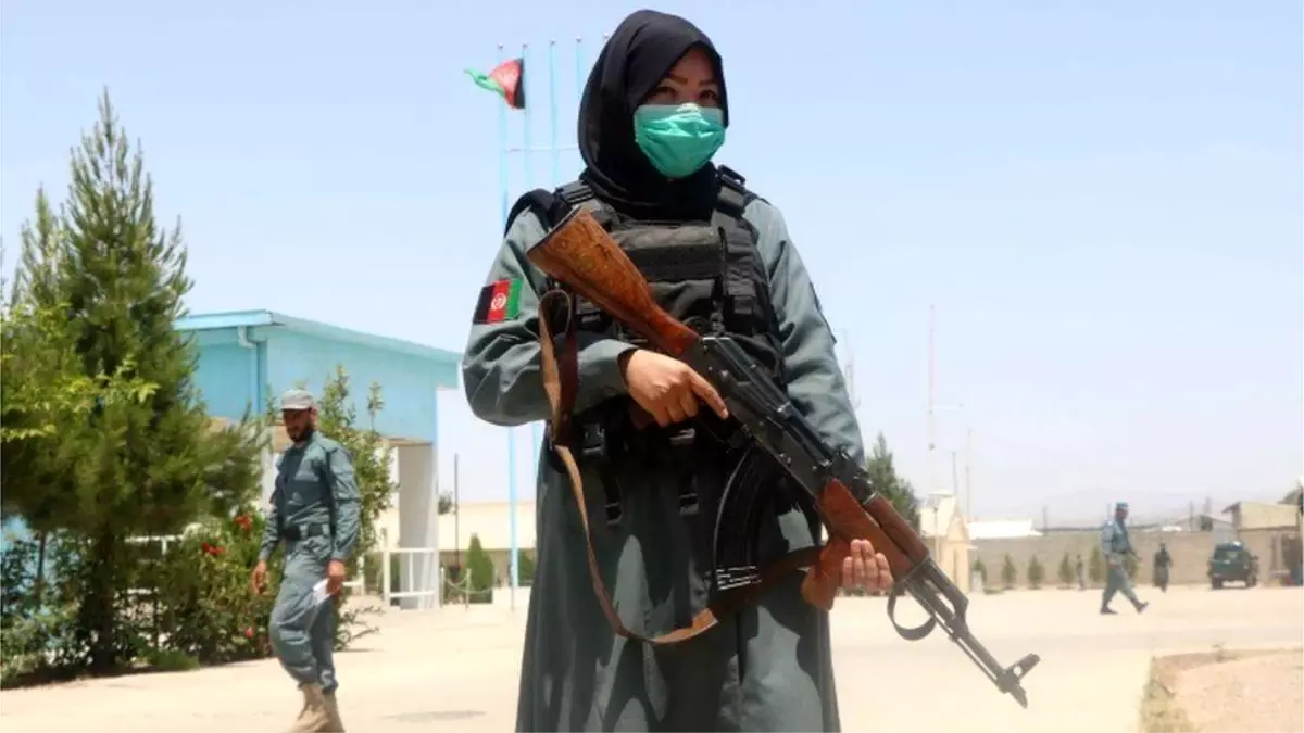 ABD ve AB'den Afganistan'a çağrı: Bazı kadın polislere meslektaşlarının tecavüz ettiği iddiaları soruşturulmalı