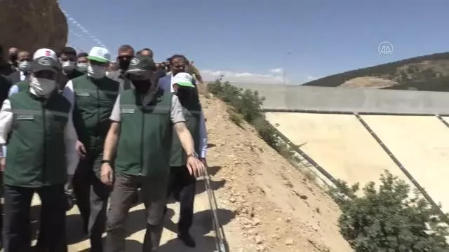 Son dakika: AFYONKARAHİSAR - Bakan Pakdemirli, yapımı tamamlanan Çay Barajı'nda incelemelerde bulundu Son dakika: AFYONKARAHİSAR - Bakan Pakdemirli, yapımı tamamlanan Çay Barajı'nda incelemelerde bulundu