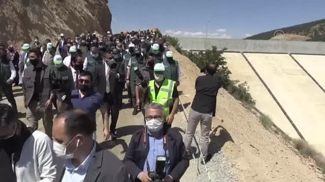 Son dakika: AFYONKARAHİSAR - Bakan Pakdemirli, yapımı tamamlanan Çay Barajı'nda incelemelerde bulundu Son dakika: AFYONKARAHİSAR - Bakan Pakdemirli, yapımı tamamlanan Çay Barajı'nda incelemelerde bulundu