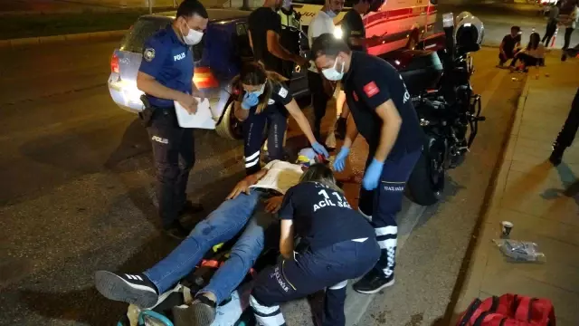 Antalya'da alkollü sürücü 5 araca çarpıp hurdaya çevirdi: 2 yaralı Antalya'da alkollü sürücü 5 araca çarpıp hurdaya çevirdi: 2 yaralı