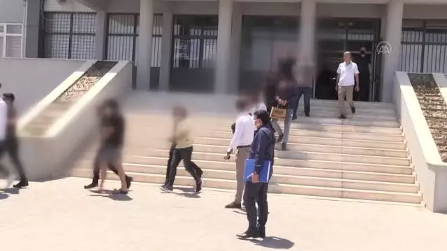 Aydın merkezli dolandırıcılık operasyonunda yakalanan şüphelilerden 14'ü tutuklandı Aydın merkezli dolandırıcılık operasyonunda yakalanan şüphelilerden 14'ü tutuklandı