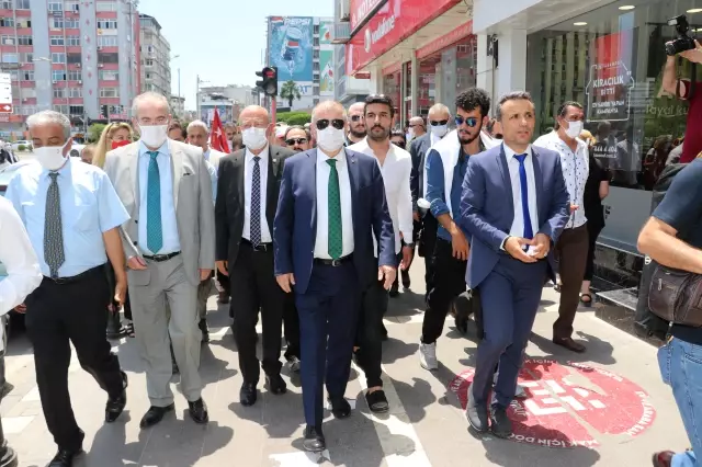 Bağımsız İstanbul Milletvekili Ümit Özdağ, Ayyıldız Hareketi heyetiyle Adana'yı ziyaret etti Açıklaması Bağımsız İstanbul Milletvekili Ümit Özdağ, Ayyıldız Hareketi heyetiyle Adana'yı ziyaret etti Açıklaması