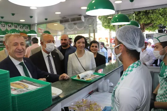 Bağımsız İstanbul Milletvekili Ümit Özdağ, Ayyıldız Hareketi heyetiyle Adana'yı ziyaret etti Açıklaması Bağımsız İstanbul Milletvekili Ümit Özdağ, Ayyıldız Hareketi heyetiyle Adana'yı ziyaret etti Açıklaması