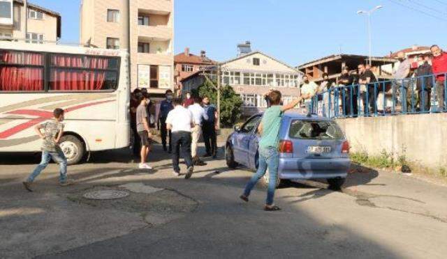 Beraber alkol alan 3 arkadaştan biri ev sahibinin eşini taciz etti, ortalık karıştı