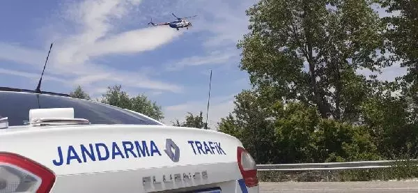 Eskişehir'de helikopter destekli denetimde 21 sürücüye ceza Eskişehir'de helikopter destekli denetimde 21 sürücüye ceza