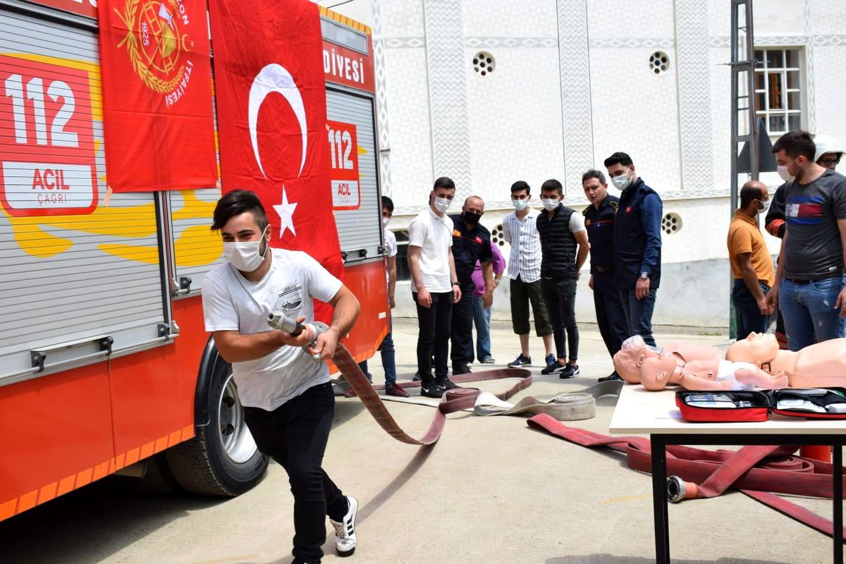 Gönüllü İtfaiyecilik Eğitimleri Sürüyor