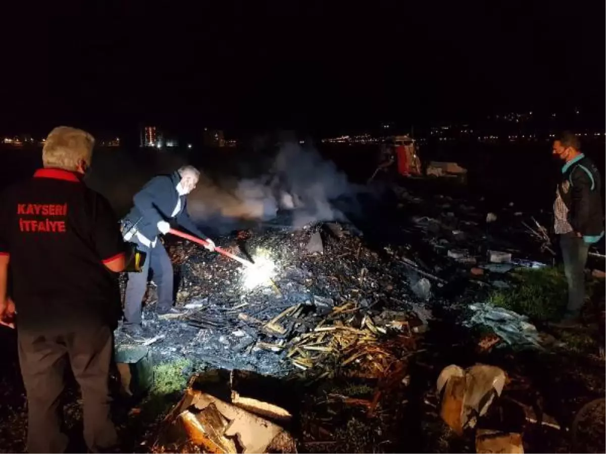 Kayseri'de baraka yangını