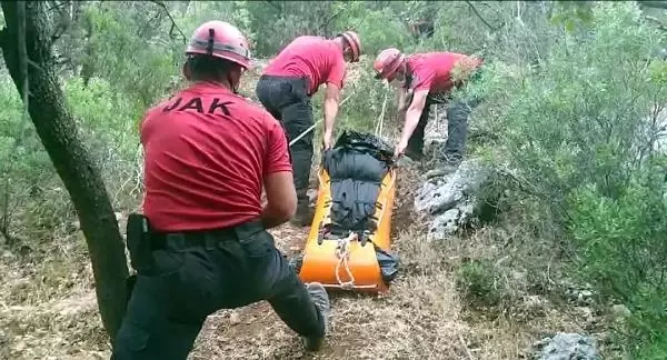 LİKYA YOLU'NDA ERKEK CESEDİ BULUNDU LİKYA YOLU'NDA ERKEK CESEDİ BULUNDU