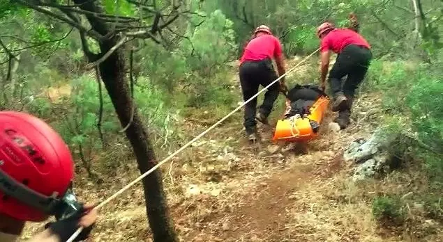 Likya yolunda yürüyüş yapan gurbetçi, kayalıklardan düşerek hayatını kaybetti Likya yolunda yürüyüş yapan gurbetçi, kayalıklardan düşerek hayatını kaybetti