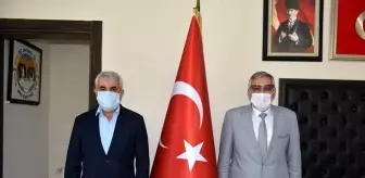Milliyetçi Hareket Partisi: MHP Eskişehir Milletvekili Sazak'tan Başkan Bozkurt'a ziyaret Milliyetçi Hareket Partisi: MHP Eskişehir Milletvekili Sazak'tan Başkan Bozkurt'a ziyaret