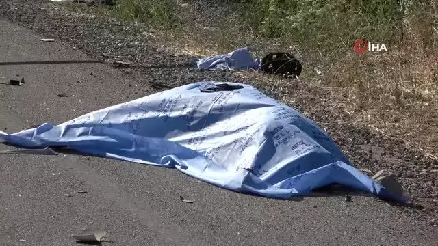 Otomobil ile motosiklet çarpıştı: 1 ölü, 1 ağır yaralı Otomobil ile motosiklet çarpıştı: 1 ölü, 1 ağır yaralı
