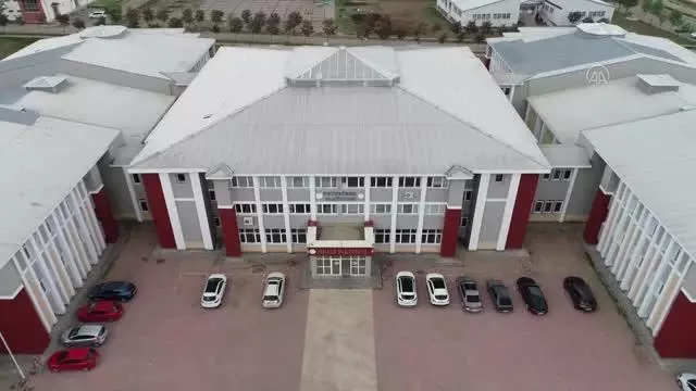 Son dakika haberi... Propolisten boğaz ve burun spreyi üretti