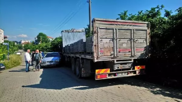 Bir anda gelen kaza dede ve torunu ayırdı! Tamir ettiği kamyonetin altında can verdi Bir anda gelen kaza dede ve torunu ayırdı! Tamir ettiği kamyonetin altında can verdi