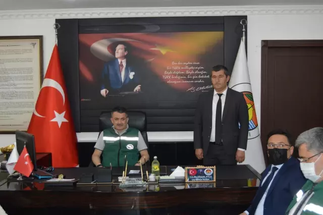Tarım ve Orman Bakanı Pakdemirli, Afyonkarahisar'da sulama sistemlerini inceledi Açıklaması Tarım ve Orman Bakanı Pakdemirli, Afyonkarahisar'da sulama sistemlerini inceledi Açıklaması