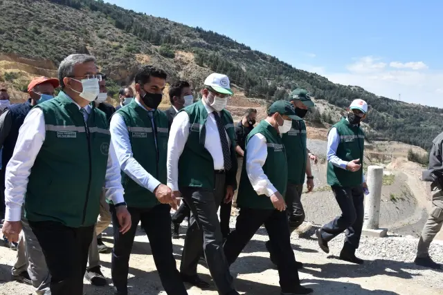 Son dakika: AFYONKARAHİSAR - Bakan Pakdemirli, yapımı tamamlanan Çay Barajı'nda incelemelerde bulundu Son dakika: AFYONKARAHİSAR - Bakan Pakdemirli, yapımı tamamlanan Çay Barajı'nda incelemelerde bulundu