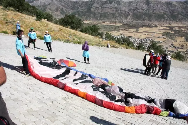Terörün kökü kazıldı, o dağlarda artık yamaç paraşütçüler semada