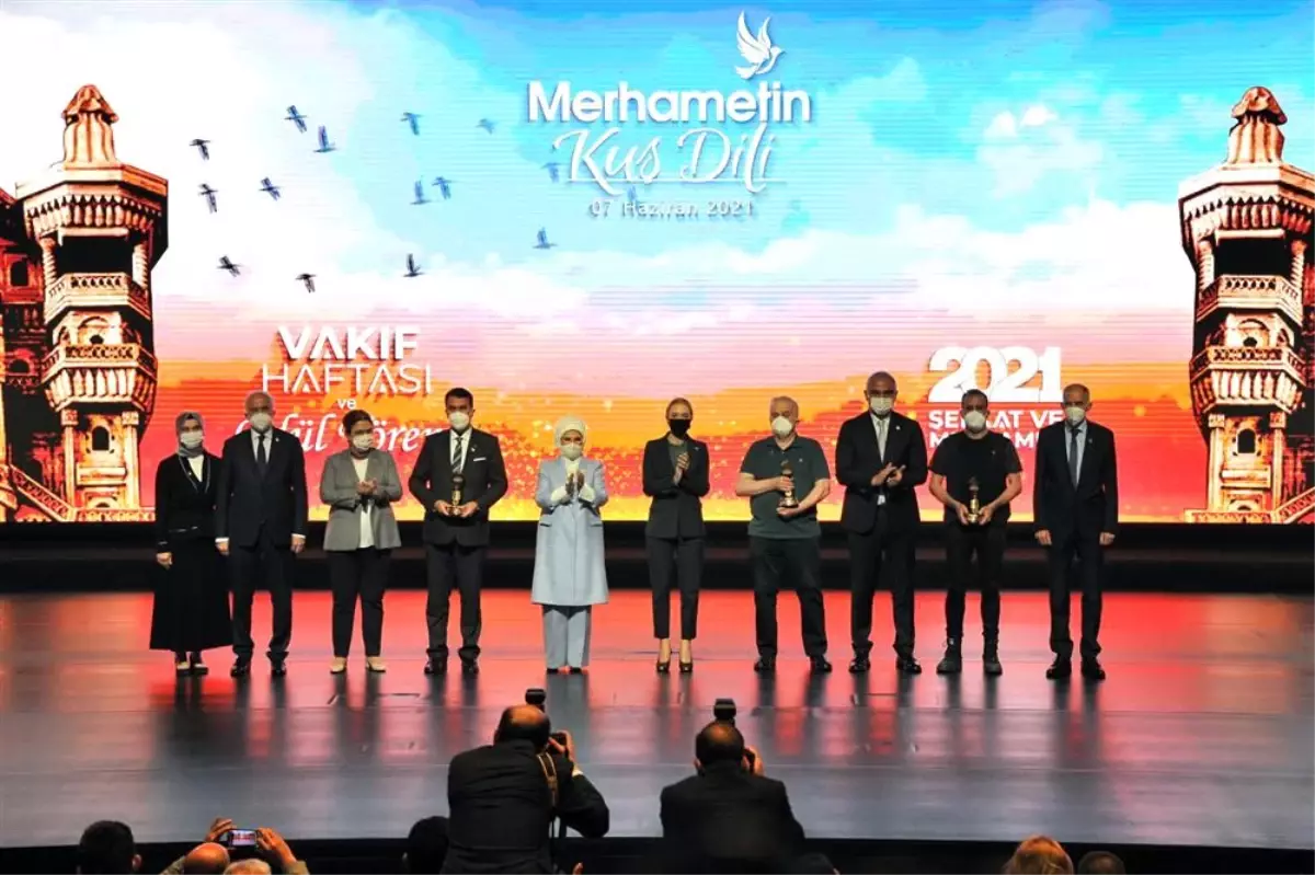 Vakıf İnsan Ödülleri Sahiplerini Buldu