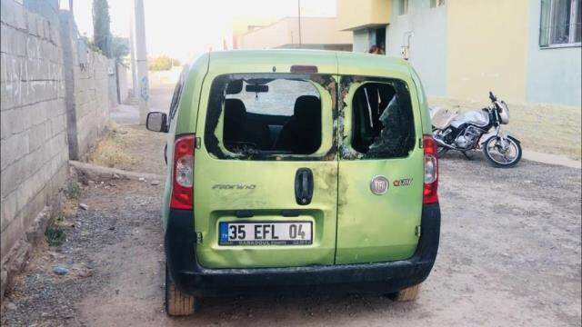 Whatsapp'ta akrabasıyla tartıştı, 700 kilometre gidip aracına saldırdı