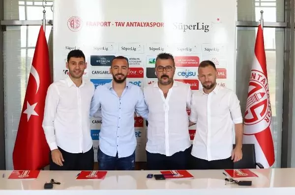 SPOR Antalyaspor, 3 futbolcusuyla sözleşme yeniledi