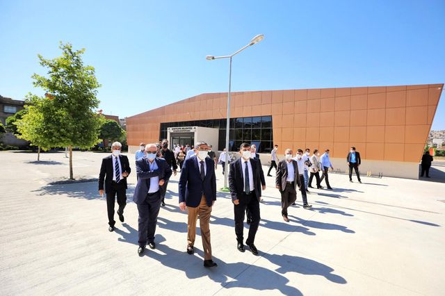 baskan fadiloglu ndan ak parti yonetimine pro 2 14187126 o