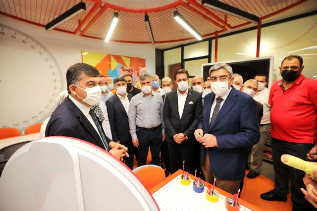 baskan fadiloglu ndan ak parti yonetimine pro 5 14187126 o