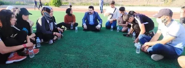AĞRI BAŞKAN SAYAN: KÜRT GENÇLERİ BEYAZ KEFENLE MEZARA GİRMESİN, BEYAZ ÖNLÜKLE DOKTOR OLSUN