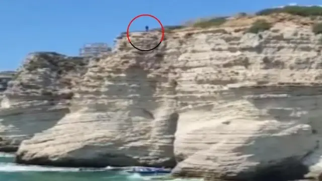 Beyrut'ta 36 metre yüksekten atlayan turist hayatını kaybetti Beyrut'ta 36 metre yüksekten atlayan turist hayatını kaybetti