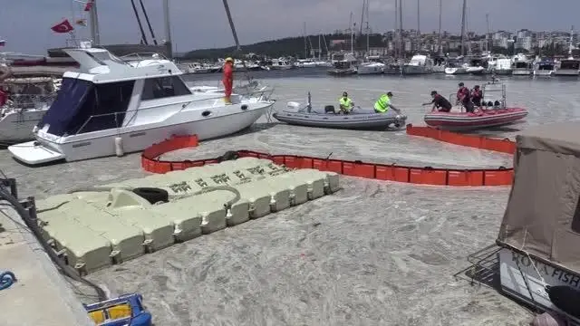 Müsilaj temizlik seferberliği başlatıldı Müsilaj temizlik seferberliği başlatıldı