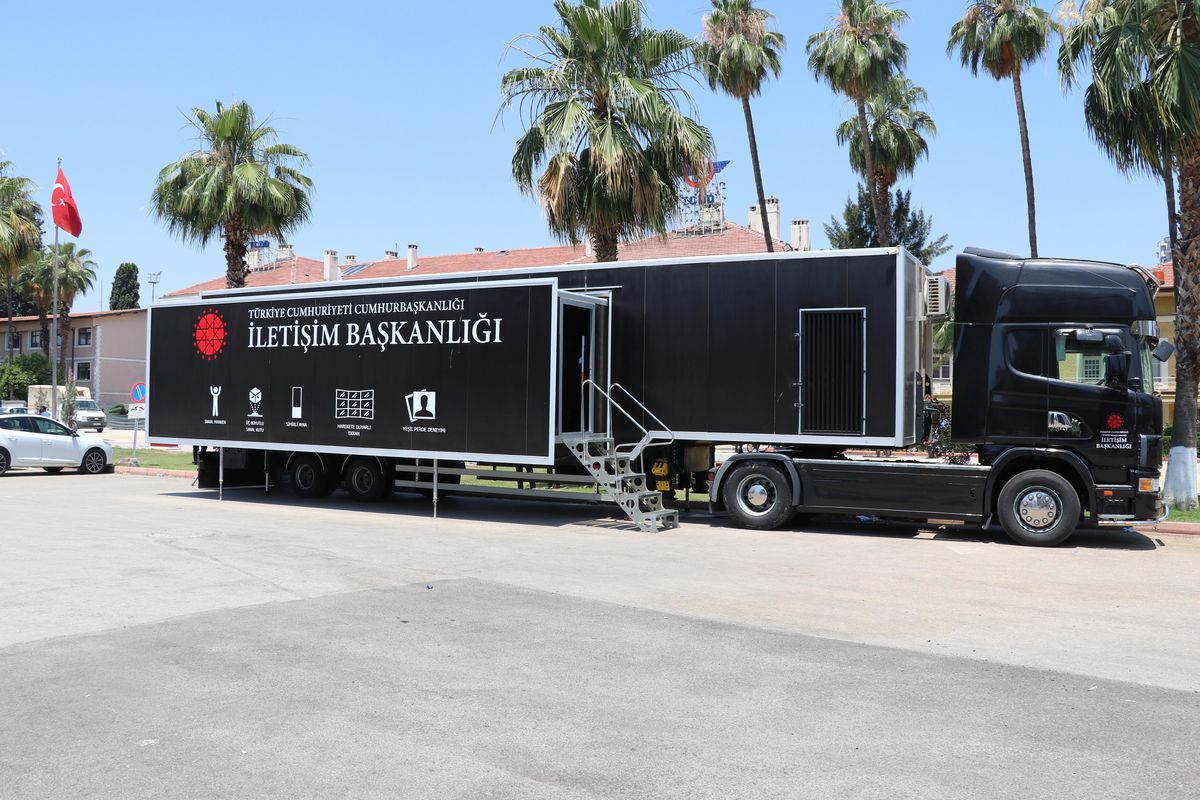 Cumhurbaşkanlığı İletişim Başkanlığı Dijital Tırı Adana'da
