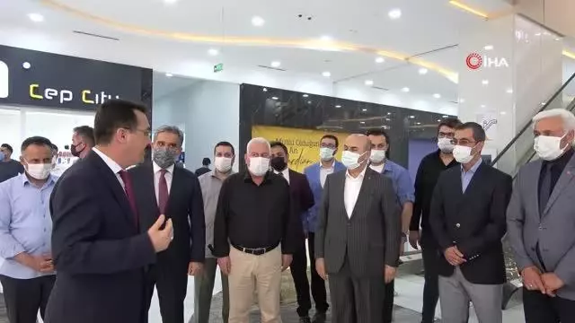 Ebru ve hat sanatçısı müezzinden Filistinlilere destek sergisi