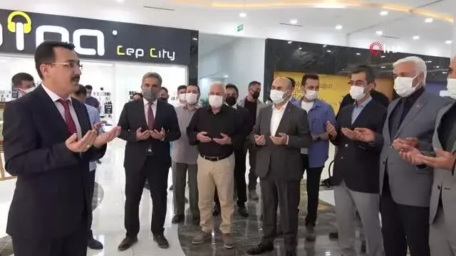 Ebru ve hat sanatçısı müezzinden Filistinlilere destek sergisi