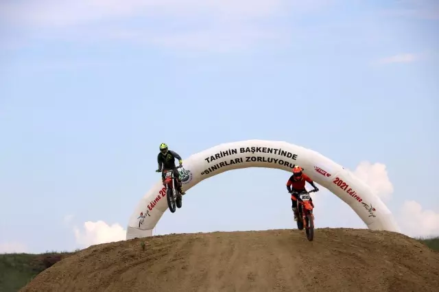 Vali Canalp; Edirne'yi Su Sporlarından Sonra Motor Sporlarının da Merkezi Yapacağız Vali Canalp; Edirne'yi Su Sporlarından Sonra Motor Sporlarının da Merkezi Yapacağız
