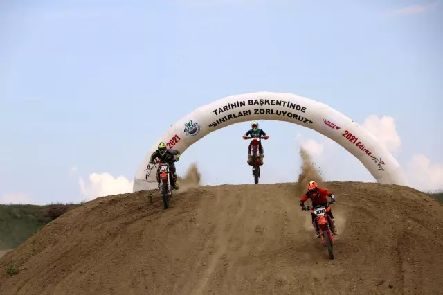 Vali Canalp; Edirne'yi Su Sporlarından Sonra Motor Sporlarının da Merkezi Yapacağız Vali Canalp; Edirne'yi Su Sporlarından Sonra Motor Sporlarının da Merkezi Yapacağız