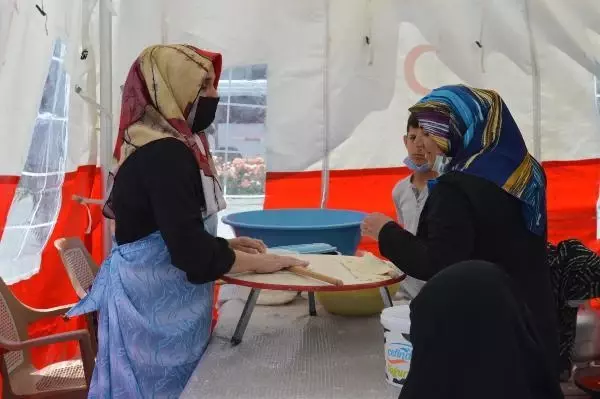 ELAZIĞ'DA FİLİSTİN'E DESTEK KERMESİ