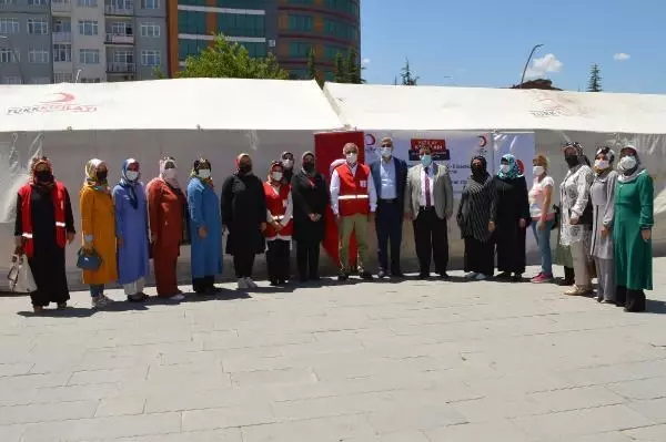 ELAZIĞ'DA FİLİSTİN'E DESTEK KERMESİ