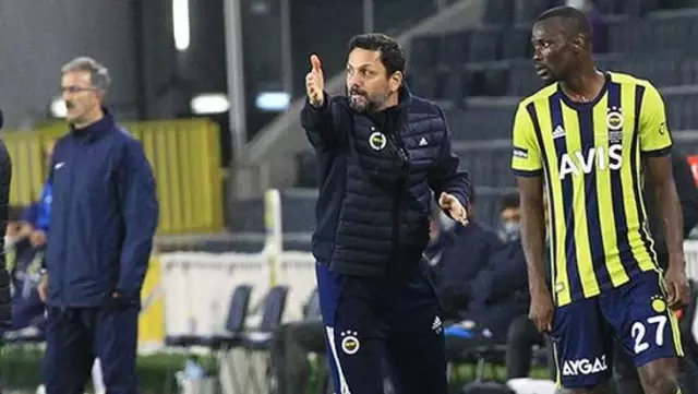 F.Bahçe'nin eski hocası Erol Bulut, Cisse ve Thiam'ı Gaziantep'e transfer ediyor F.Bahçe'nin eski hocası Erol Bulut, Cisse ve Thiam'ı Gaziantep'e transfer ediyor