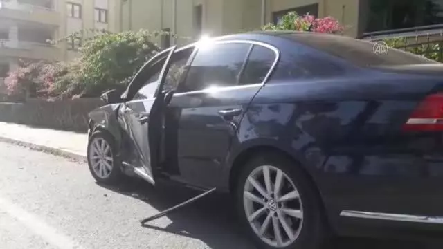 İki otomobil çarpıştı: 3 yaralı