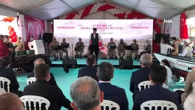 İstiklale giden yolda 'Atatürk ve İstiklal Yolu Yürüyüşü' başladı İstiklale giden yolda 'Atatürk ve İstiklal Yolu Yürüyüşü' başladı