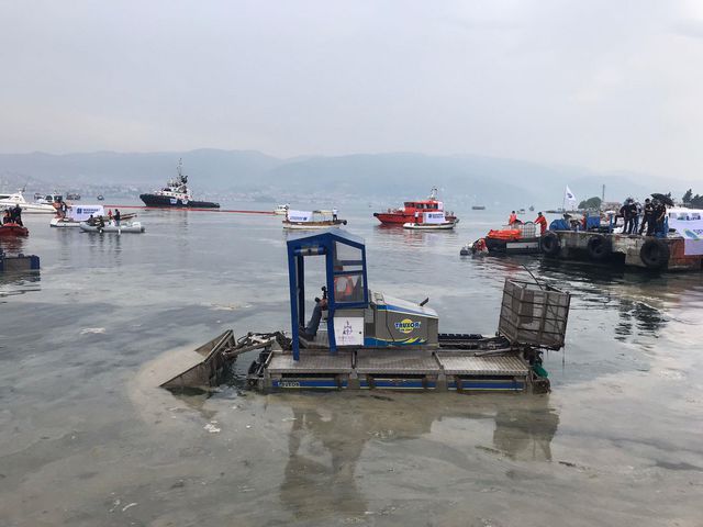 izmit korfezi nde musilaj temizleme calismasi 3 14187088 o