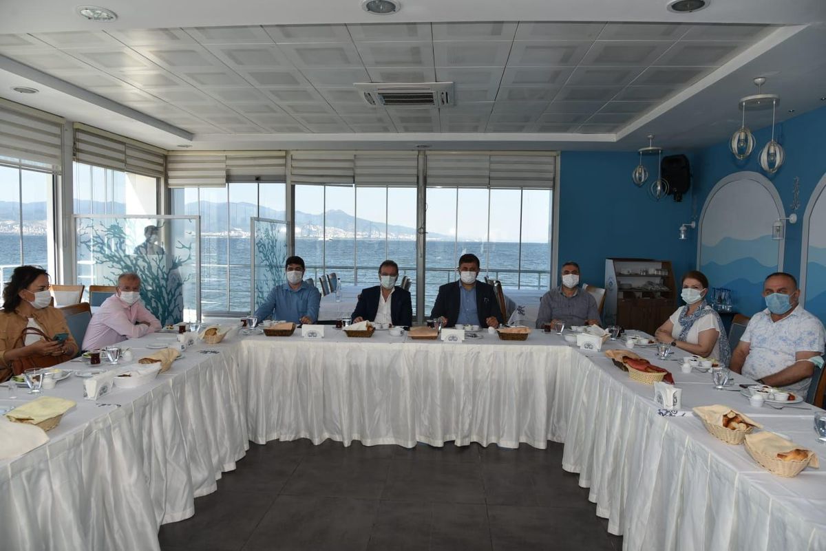 Karşıyaka Metin Aşıkoğlu Ortaokulu farklı kültürleri bir araya getiriyor