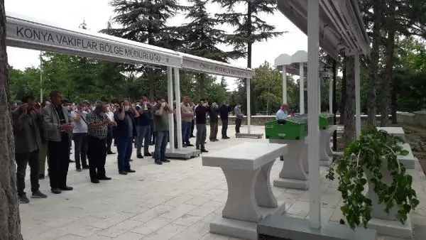 KONYA KAZADA YAŞAMINI YİTİREN 2 PAZARCI DEFNEDİLDİ KONYA KAZADA YAŞAMINI YİTİREN 2 PAZARCI DEFNEDİLDİ