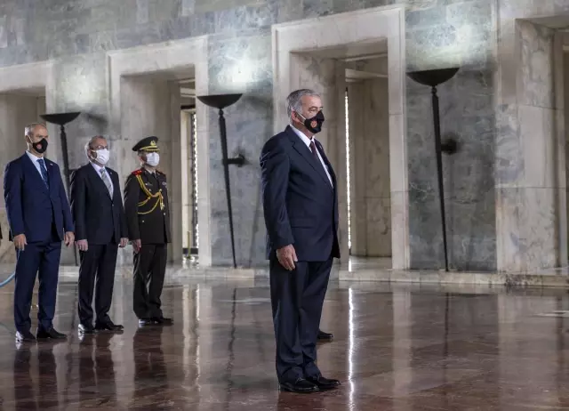 KKTC Cumhuriyet Meclisi Başkanı Sennaroğlu, Anıtkabir'i ziyaret etti