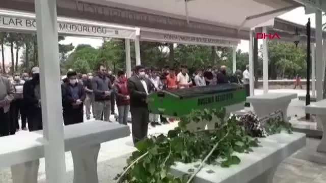 KONYA KAZADA YAŞAMINI YİTİREN 2 PAZARCI DEFNEDİLDİ KONYA KAZADA YAŞAMINI YİTİREN 2 PAZARCI DEFNEDİLDİ