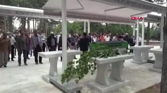 KONYA KAZADA YAŞAMINI YİTİREN 2 PAZARCI DEFNEDİLDİ KONYA KAZADA YAŞAMINI YİTİREN 2 PAZARCI DEFNEDİLDİ