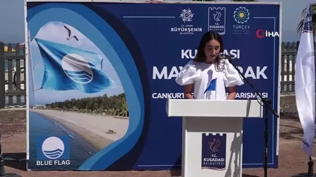 Kuşadası'nda mavi bayraklar göndere çekildi