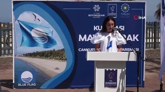 Kuşadası'nda mavi bayraklar göndere çekildi